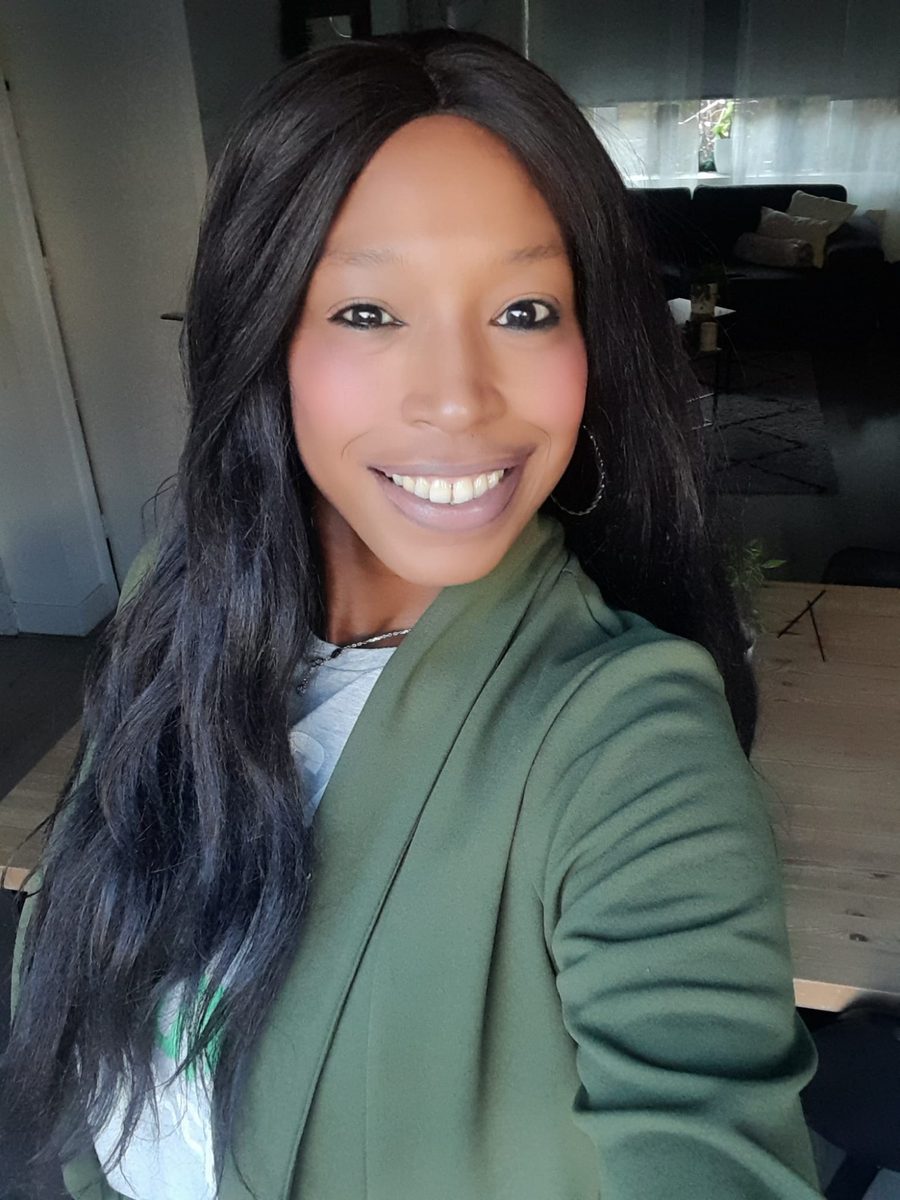 Claudia van Fit & Feminine